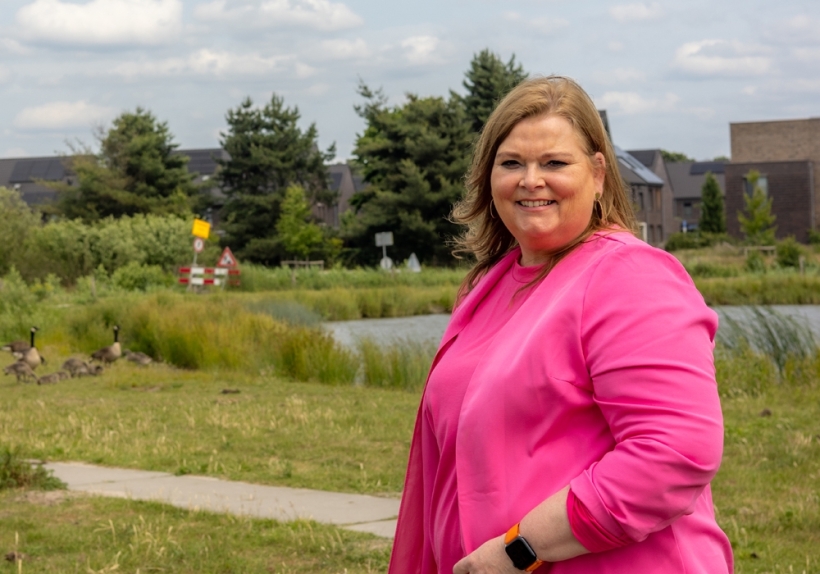 Jolanda Ve 1000x700 3