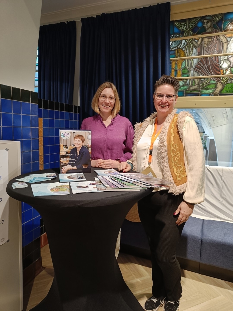 Amanta en Dianne op lymfoedeemdag Groot